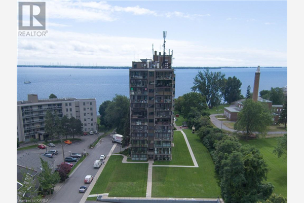 2 MOWAT Avenue Unit# 306, Kingston
