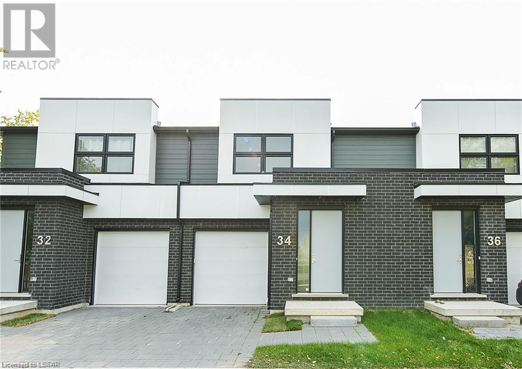 499 SOPHIA Crescent Unit# 8