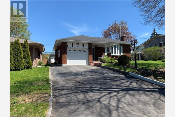 11 RUNNYMEDE Road, Kingston