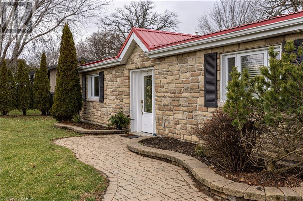 3 HUTCHESON Drive