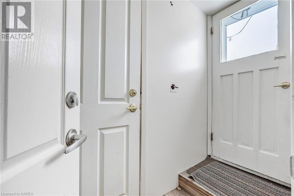 19/21 DUNDAS STREET Street SW