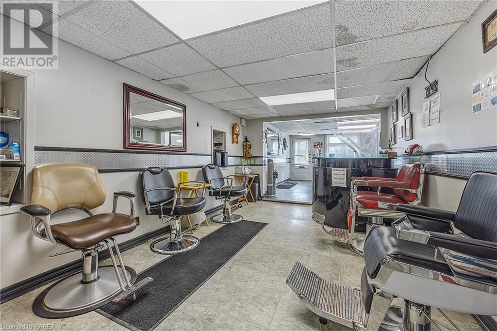 19/21 DUNDAS STREET Street SW