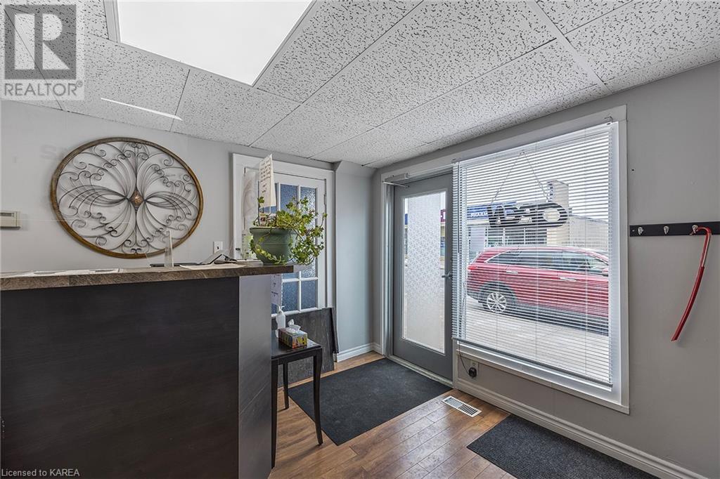 19/21 DUNDAS STREET Street SW