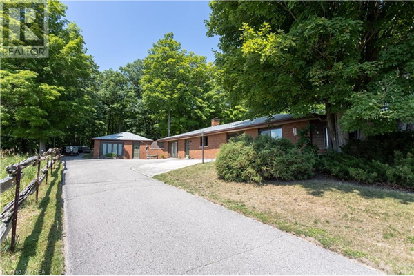 572 HICKORY BEACH Road, Fenelon Falls