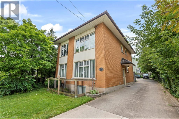 4958 MAPLE Avenue, Beamsville