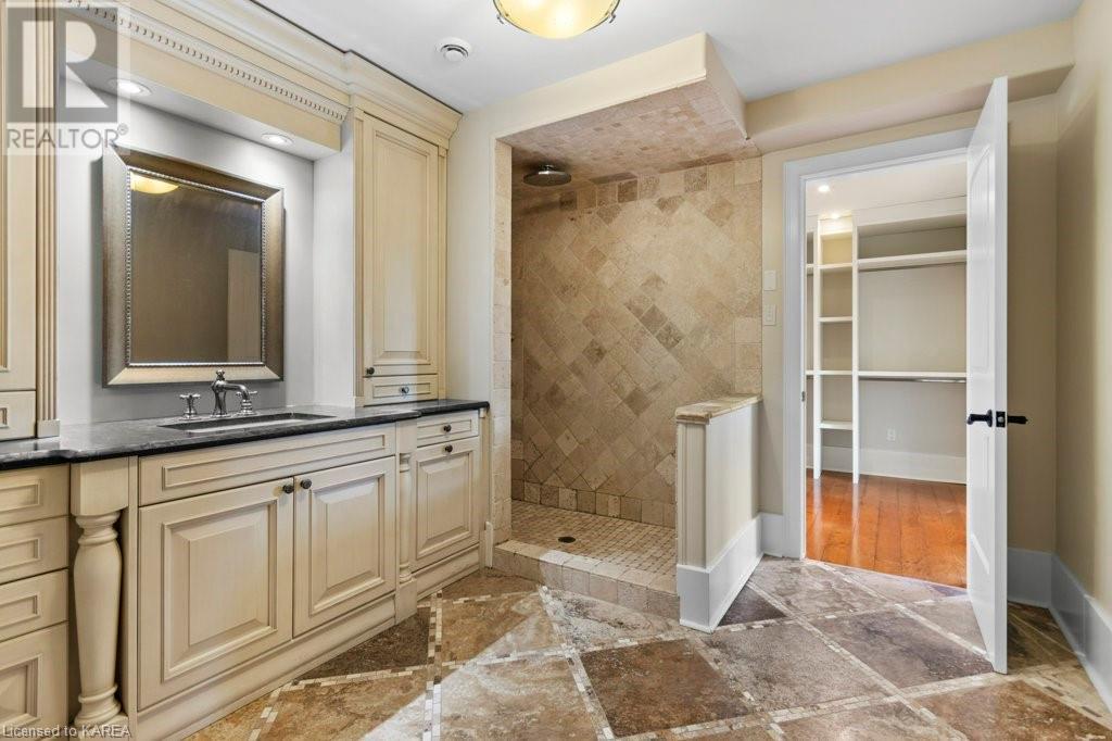 56 KENSINGTON Avenue