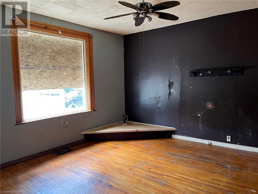 Listing 40454275 - Large Photo # 6