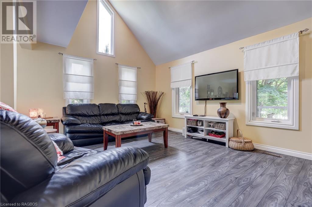 26 ROYAL BEECH Drive