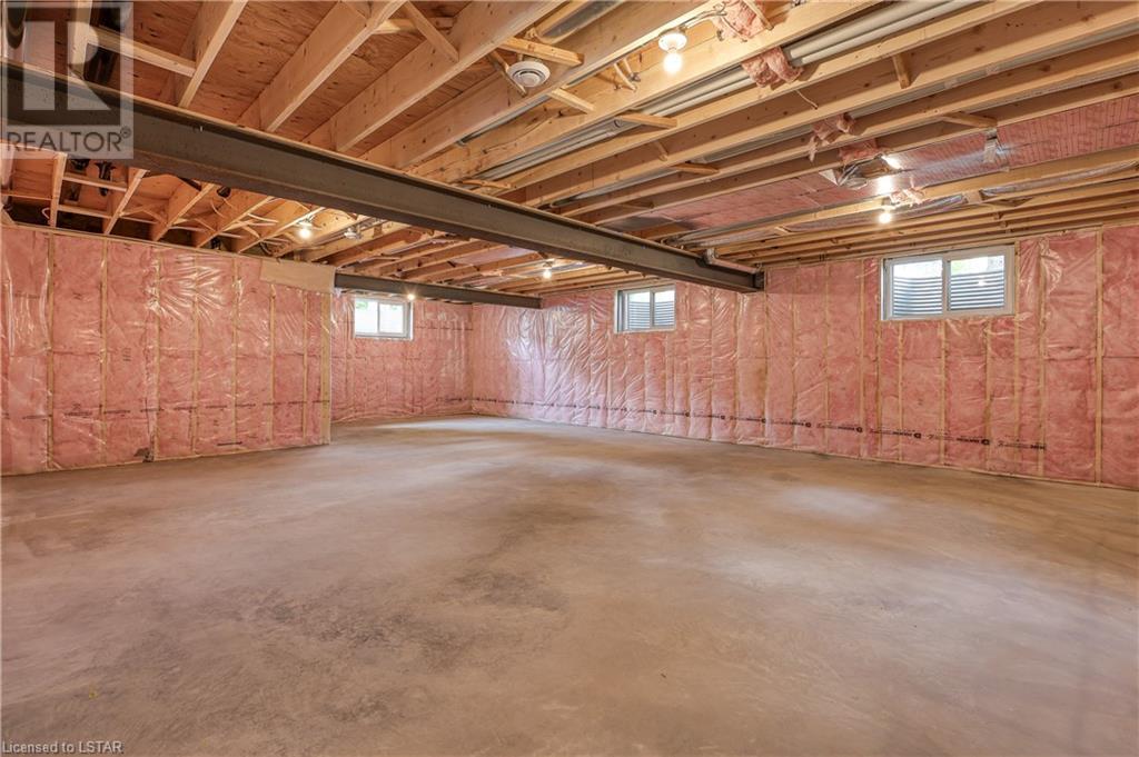 Listing 40455002 - Large Photo # 32