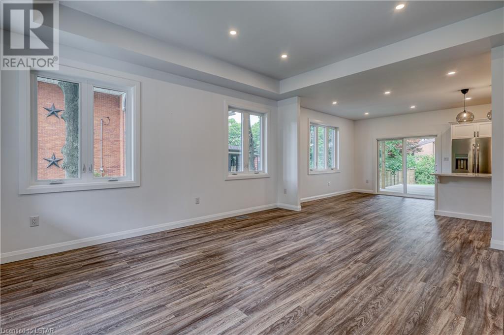 Listing 40455002 - Large Photo # 10