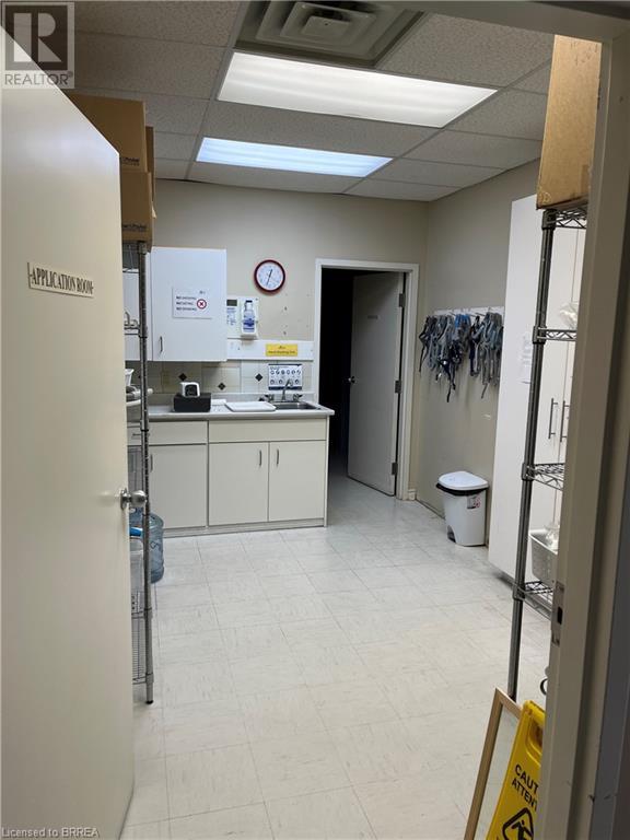 139 GRAND RIVER Street N Unit# 301