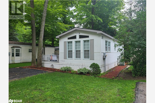 34 THE BOARDWALK, Wasaga Beach