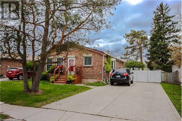 8134 PADDOCK Trail, Niagara Falls