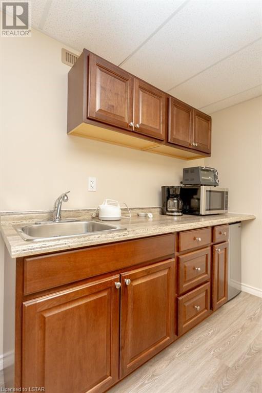 Listing 40456982 - Large Photo # 33