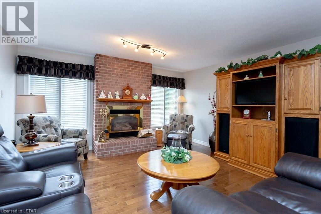 Listing 40456982 - Large Photo # 6