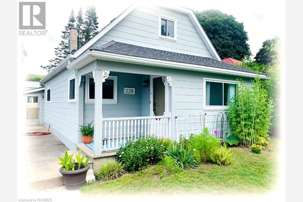 228 SPENCE Street, Southampton
