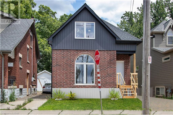 452 WOODMAN Avenue, London