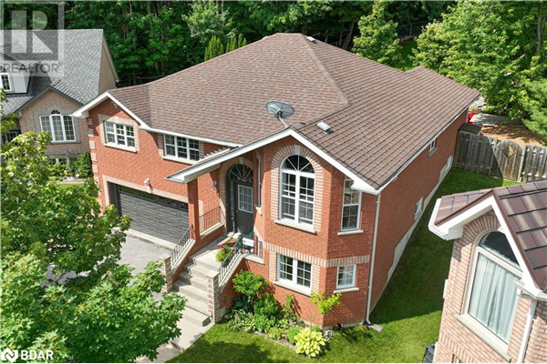 16 SPHINX Court, Orillia