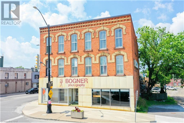 28 WEST MAIN Street, Welland