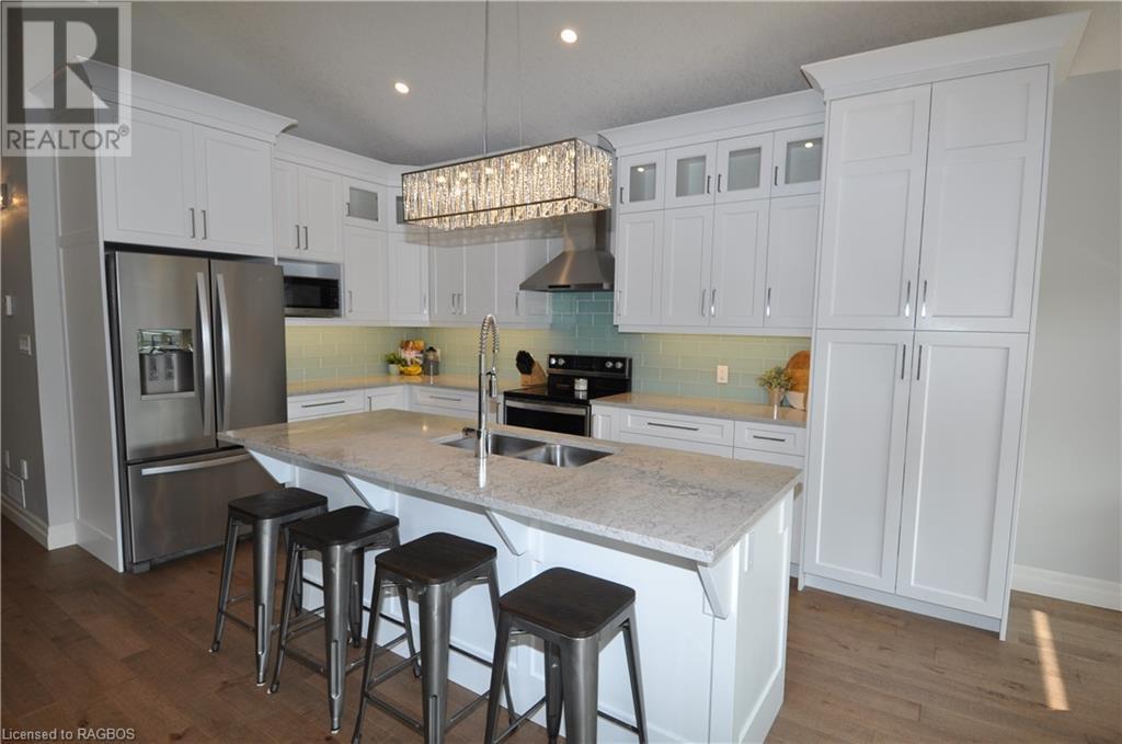 365 5TH AVENUE A W