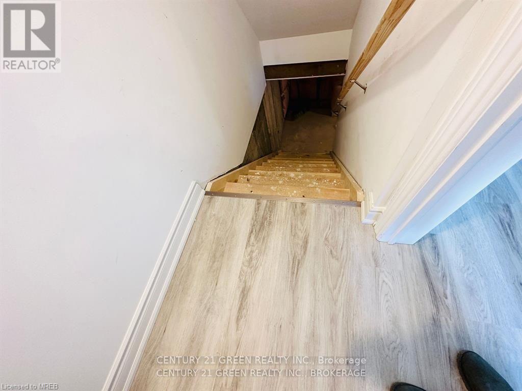 Listing 40459592 - Large Photo # 4