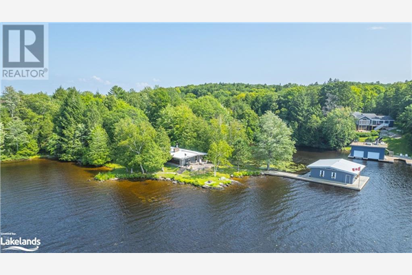 1096 MCVITTIE Road, Bracebridge