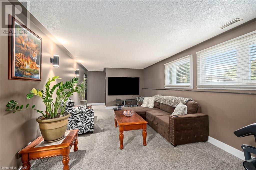 Listing 40460571 - Large Photo # 17