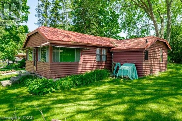 1325 GAIL PARK Drive, Ennismore Township