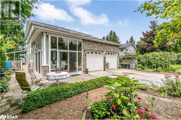 1022 RIVER Road E, Wasaga Beach