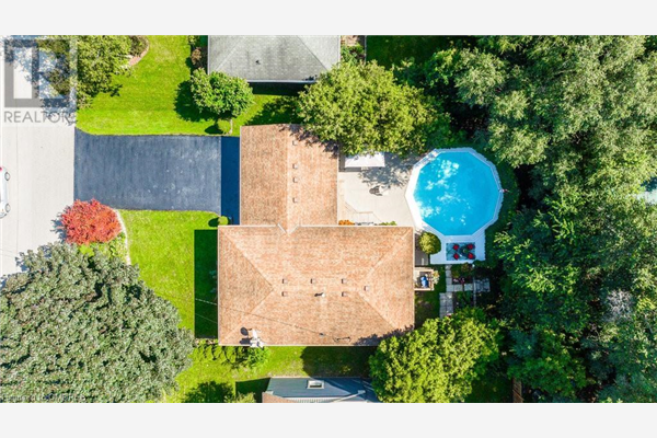 908 PARTRIDGE Drive, Burlington