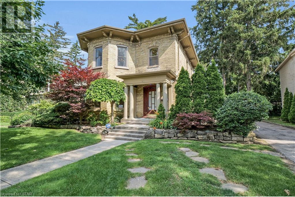31 ROSEBERY Place, St. Thomas