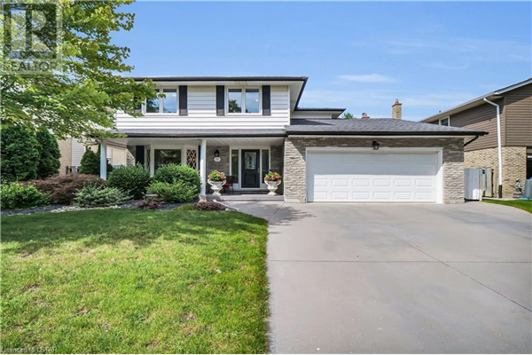 11 GARDENVALE Crescent, London
