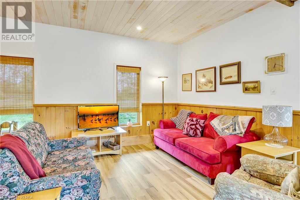 Listing 40462559 - Large Photo # 7