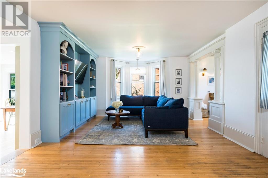 203 KIRKWOOD Drive