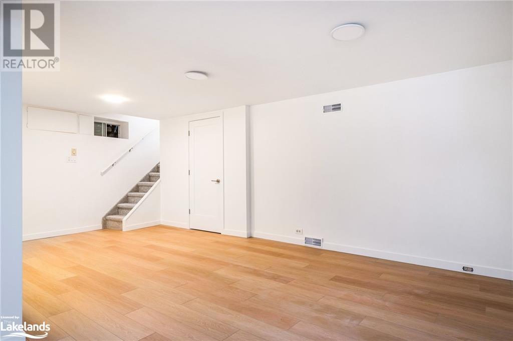 203 KIRKWOOD Drive