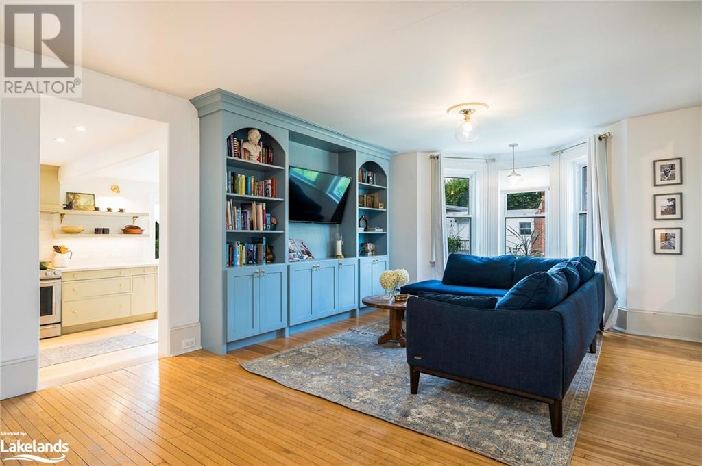 203 KIRKWOOD Drive