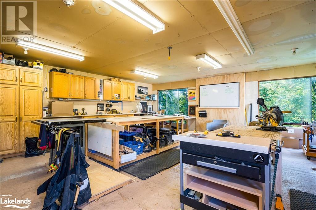 203 KIRKWOOD Drive