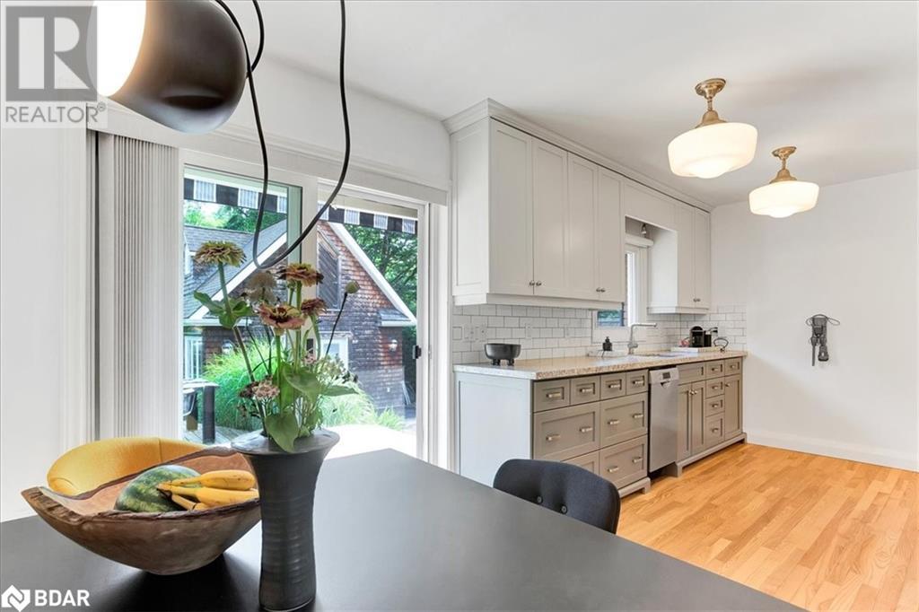 32 NAPIER Street E, Thornbury