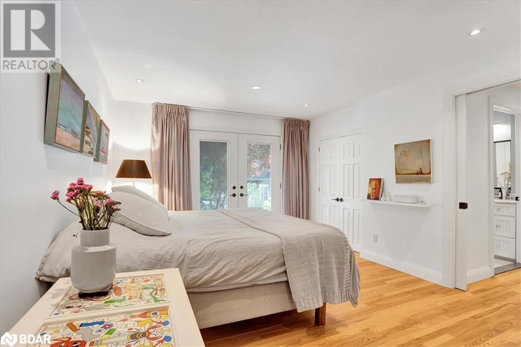 32 NAPIER Street E, Thornbury