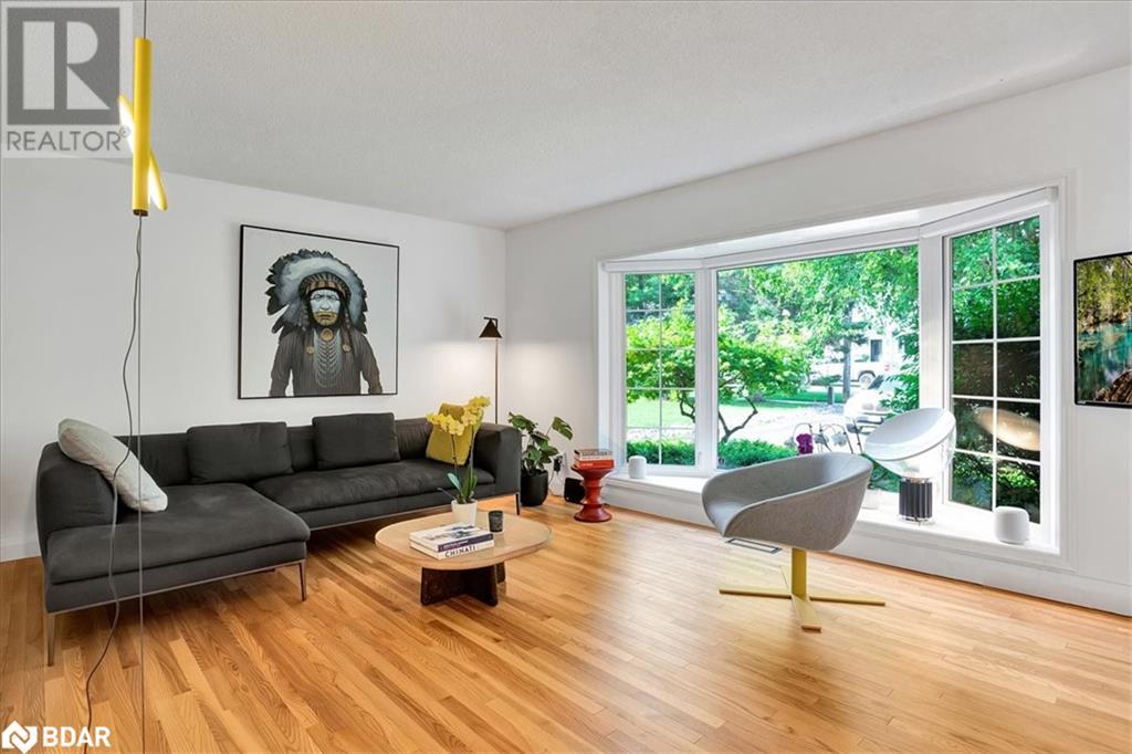 32 NAPIER Street E, Thornbury
