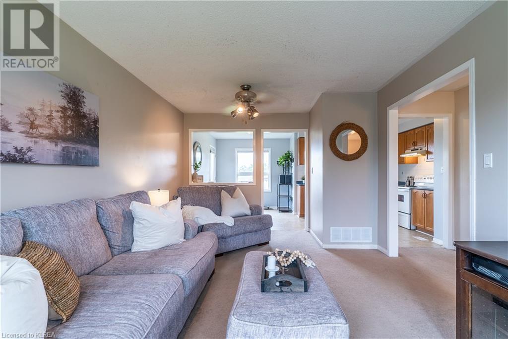 Listing 40463107 - Large Photo # 7