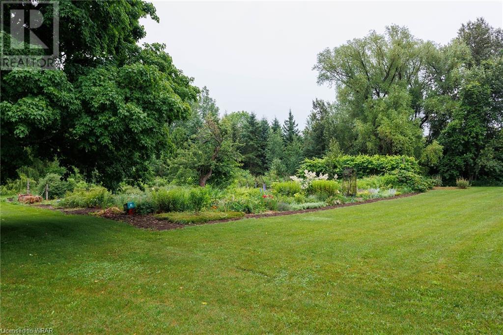 138237 GREY ROAD 112 Road
