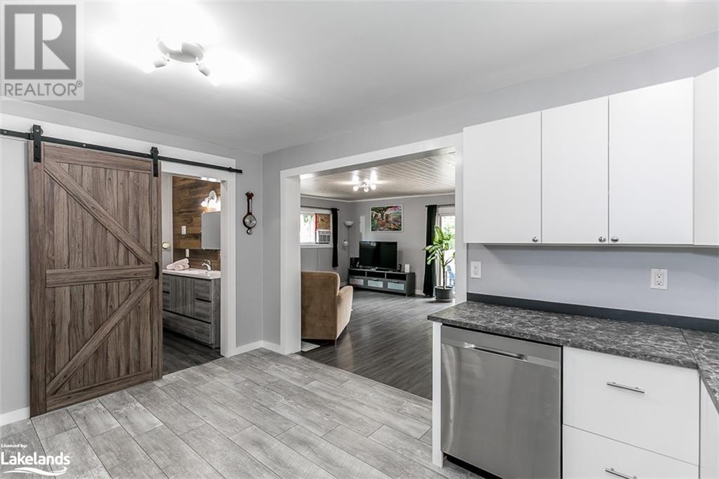 Listing 40465272 - Large Photo # 8
