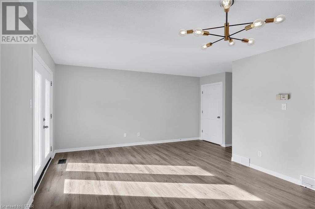 Listing 40465389 - Large Photo # 9