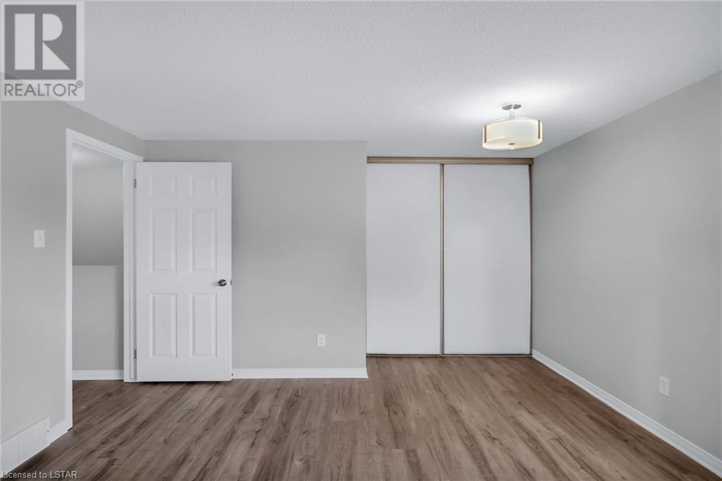 Listing 40465389 - Large Photo # 12