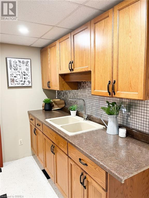 Listing 40465433 - Large Photo # 5