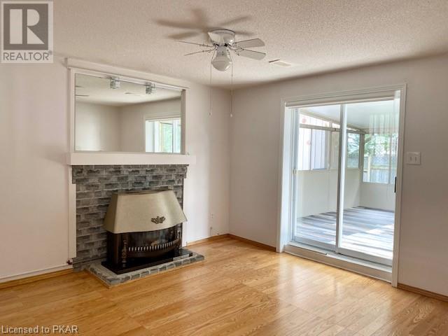 Listing 40465677 - Large Photo # 2