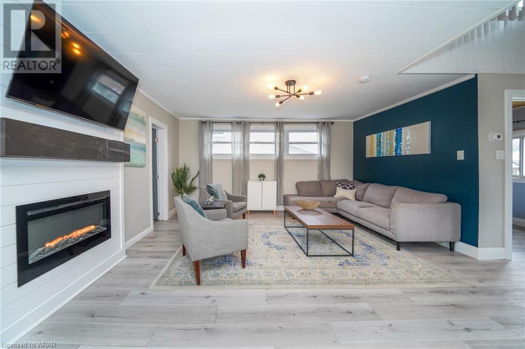 Listing 40465701 - Large Photo # 3