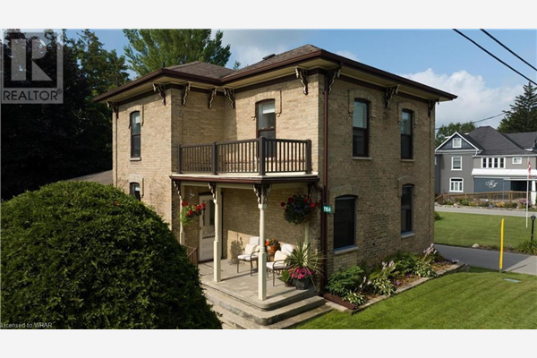 1164 HENRY Street, Wellesley