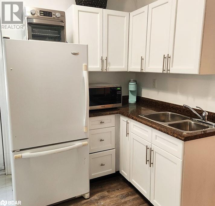 7439 91 COUNTY Road Unit# Lower